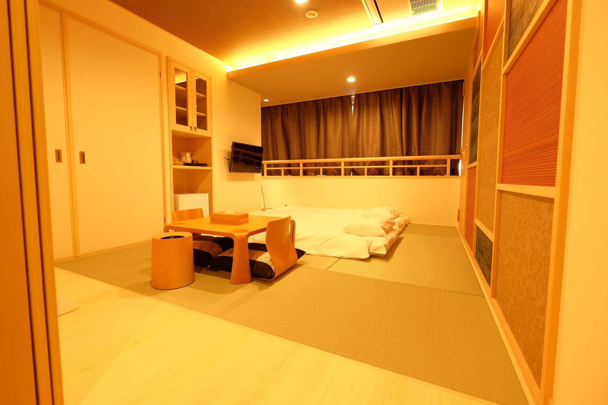 東心斎橋おおきにアパート Ookini Ryokan & Apartment Osaka Exterior foto